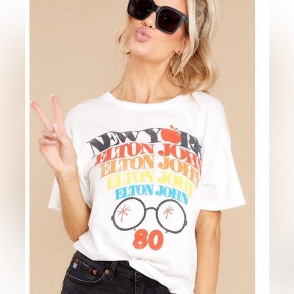 Daydreamer Elton John NYC graphic tee, size M - Picture 1 of 7